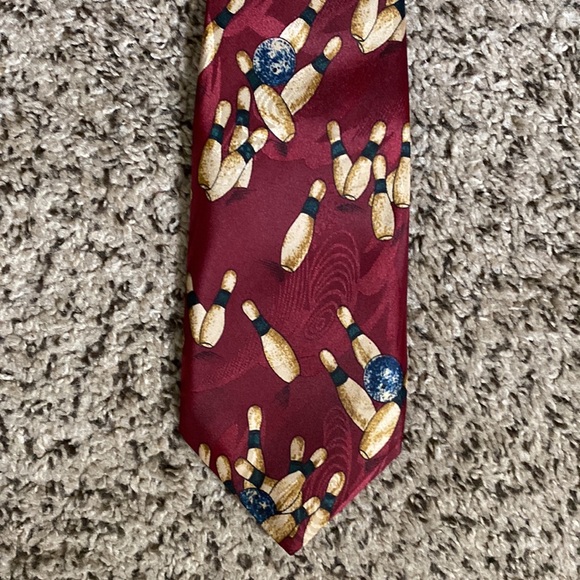 Duomo Milano Handmade Bowling Design Tie - Picture 2 of 3
